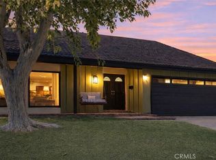 28975 Lotusgarden Dr, Santa Clarita, CA 91387