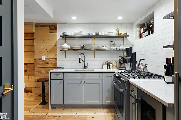 Rented by Brown Harris Stevens | media 23