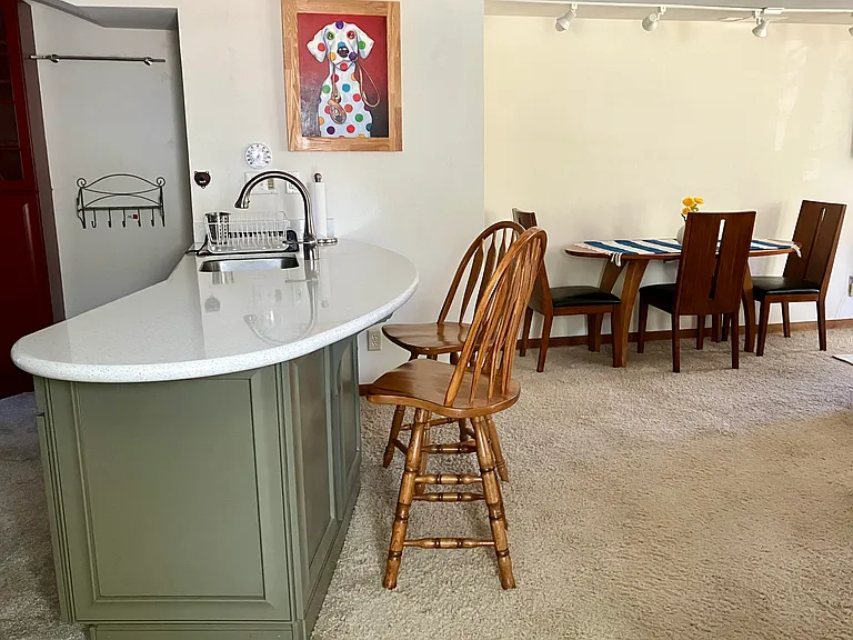 367 Pearl St — Photo 14