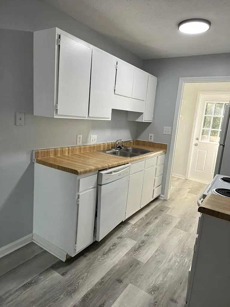 2 bed, $1,350 — Photo 4