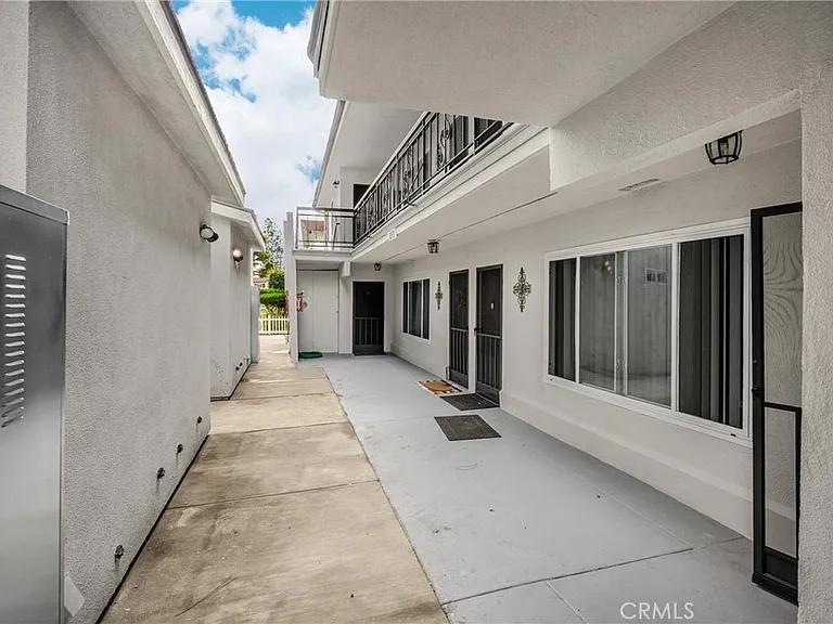 12571 Kensington Ln #6 — Photo 7