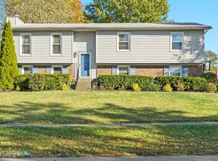 7013 Glendale Rd, Louisville, KY 40291