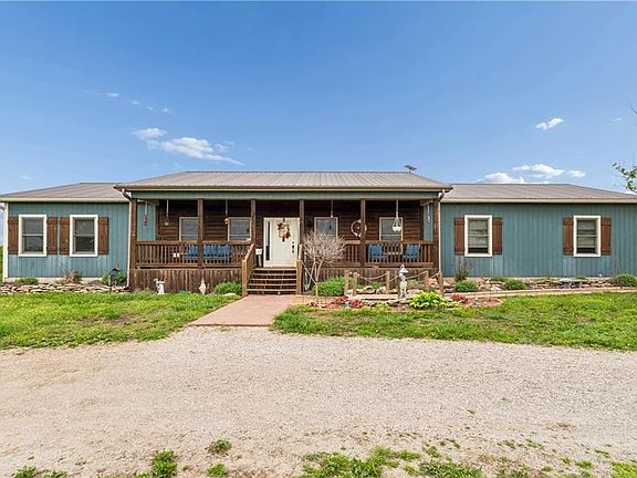 3rd image of 4370 Lee Rd