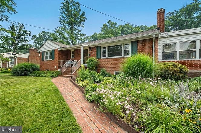 1st image of 6613 Benson Dr