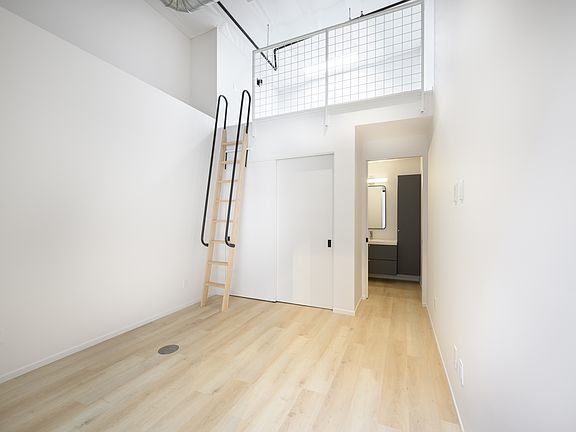 5th image of 2471-2473 Broadway #34c0470c9
