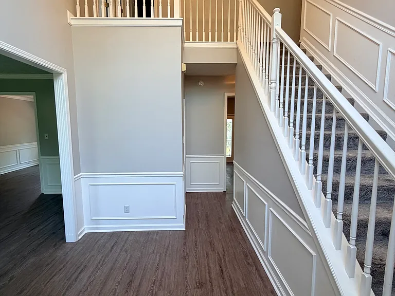 4852 Clifford Cir — Photo 3
