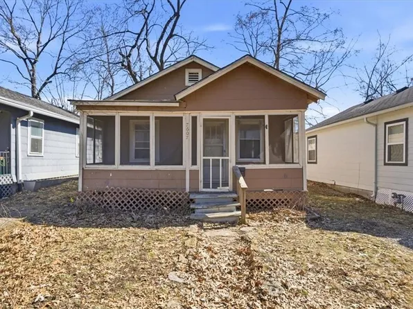 7607 Pennsylvania Ave, Kansas City, MO 64114