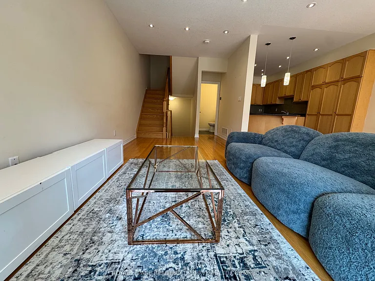 181 Plains Rd W #47 — Photo 11