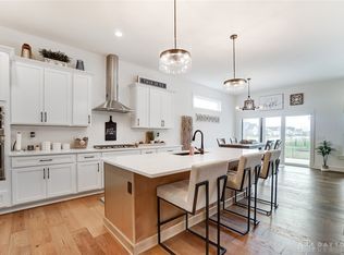 9940 Rothschild Ct, Centerville, OH 45458