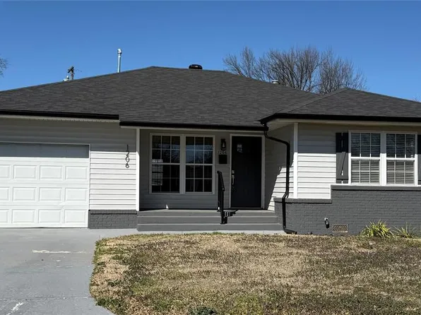 1206 Monroe Dr, Shawnee, OK 74804