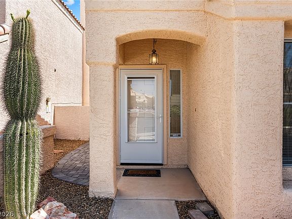 4th image of 2533 Cortina Ave