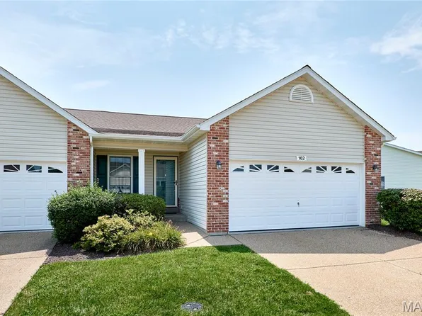 162 Silo View Dr #382A, Wentzville, MO 63385