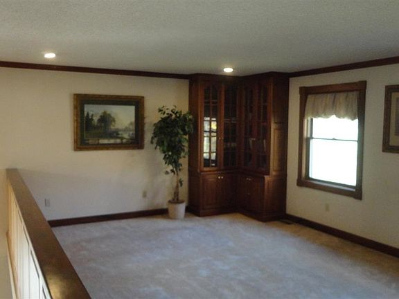 5th image of 12464 E County Road 700 N