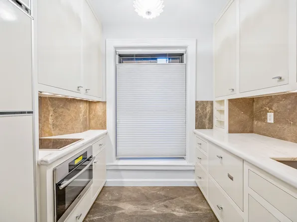 929 Park Avenue image 7 of 10