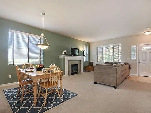 4th image of 2885 NE Northstar Ln