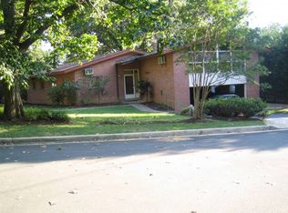 2830 N Westmoreland St, Arlington, VA 22213