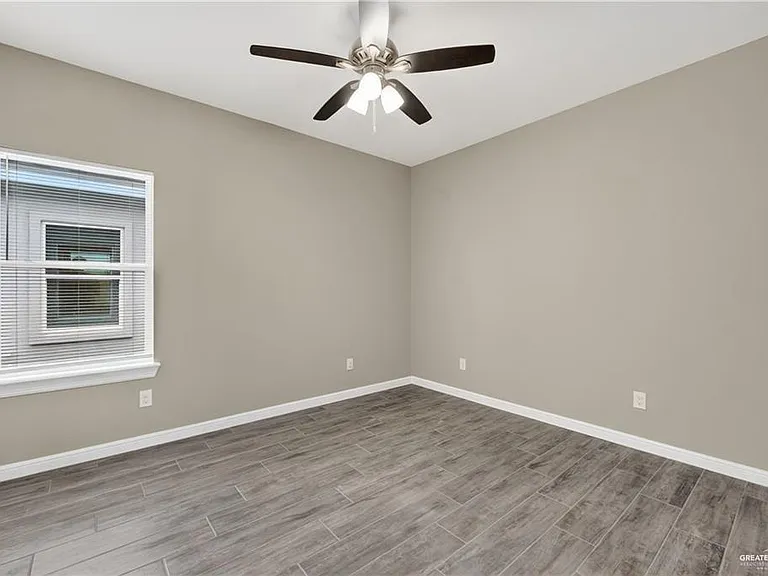 1201 Country Club Dr #1 — Photo 8