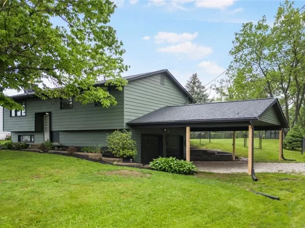 5110 Peach St, Louisville, OH 44641
