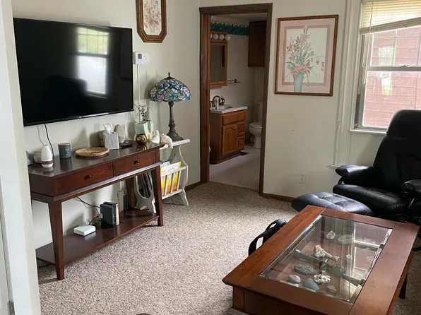 77 E Sanborn St #3, Winona, MN 55987