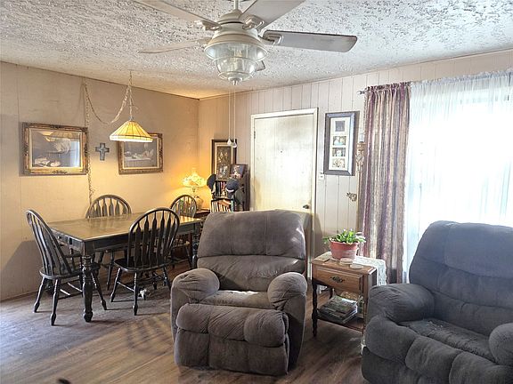 2nd image of 200 Hill Top Rd