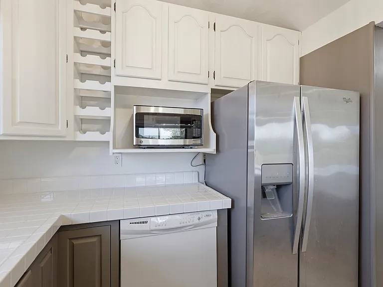 114 Falmouth Ct — Photo 12