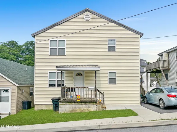 207 S Marian St, Ebensburg, PA 15931