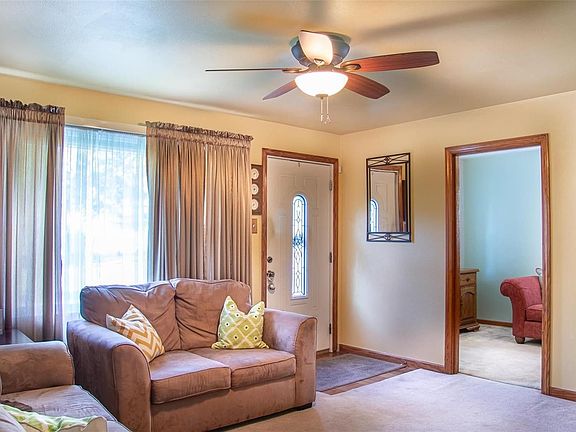 4th image of 130 Saint Baptista Ln
