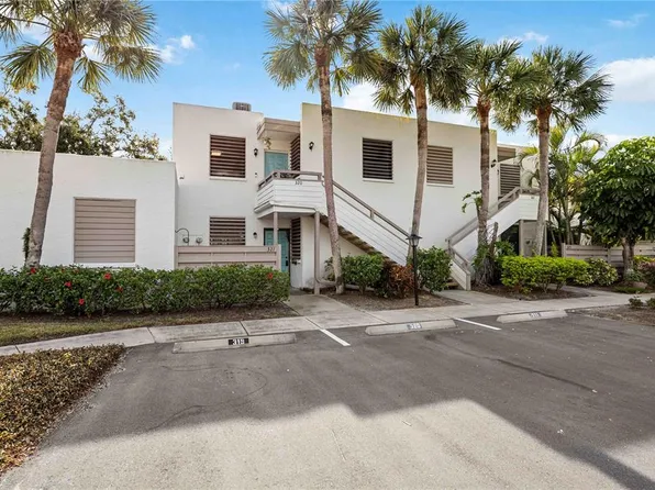 320 Timberlake Dr #320, Bradenton, FL 34210