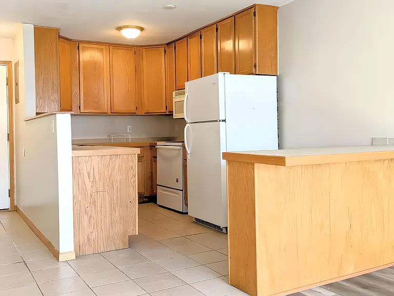 Twin Pines Apartments — Photo 41