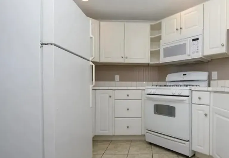 126 N College St #2 — Photo 1