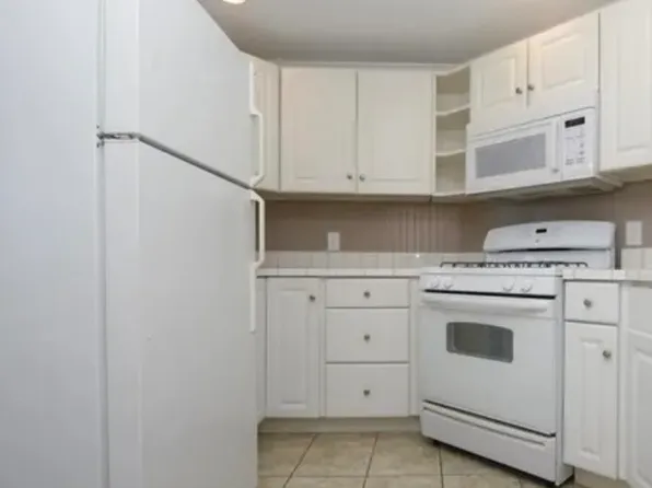 126 N College St #2, Schenectady, NY 12305