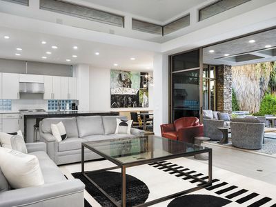 1102 Lake Vis, Palm Desert, CA, 92260