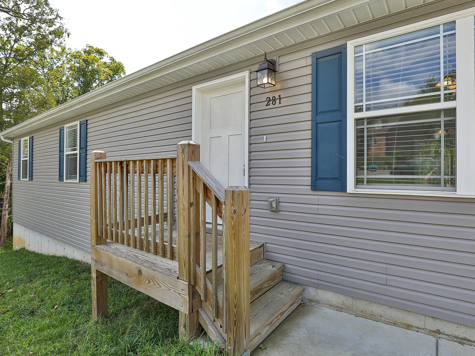 6 bed, 2238 sqft, $2,700 — Photo 3
