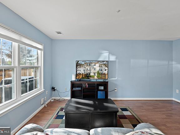 4th image of 18910 Highstream Dr #710