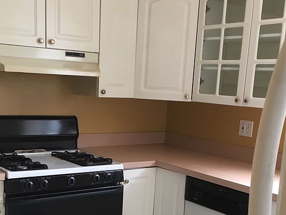 3rd image of 7504 W Douglas Ave #1