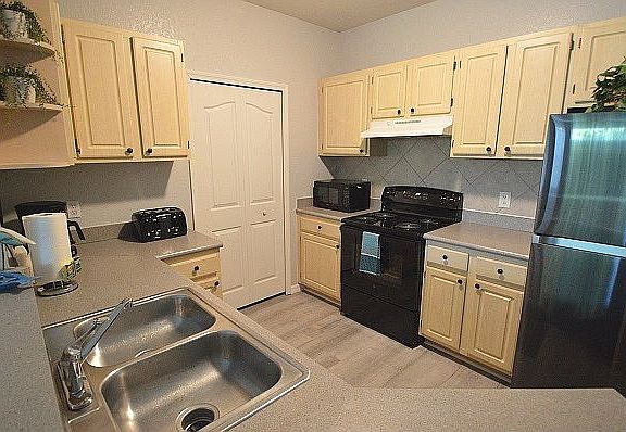 5th image of 8925 Legacy Ct APT 19-208