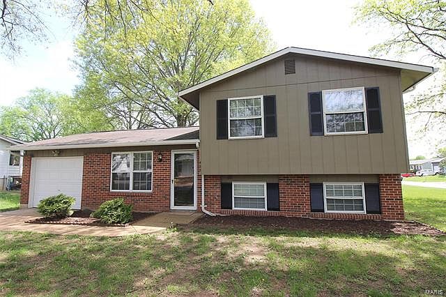 1st image of 422 Red Bud Ct