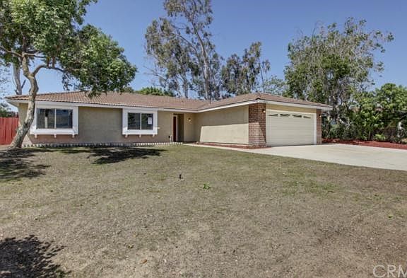 2nd image of 1468 S Lilac Ave