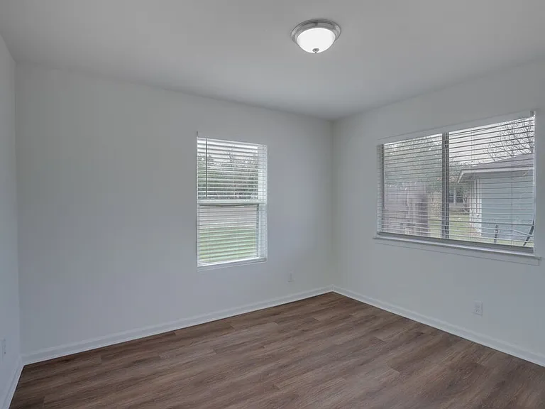 304 John Nance Garner Cir #A2 — Photo 13