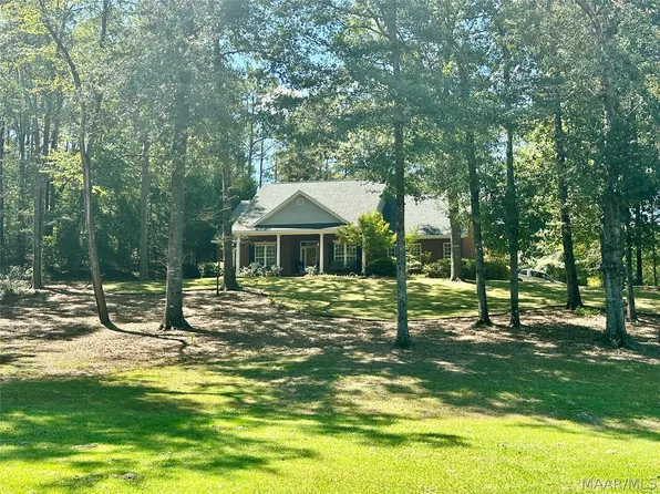 31 Creekside Dr, Wetumpka, AL 36092