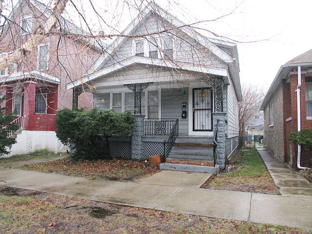 1st image of 8632 S Kingston Ave