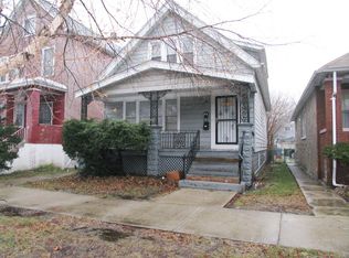 8632 S Kingston Ave, Chicago, IL 60617
