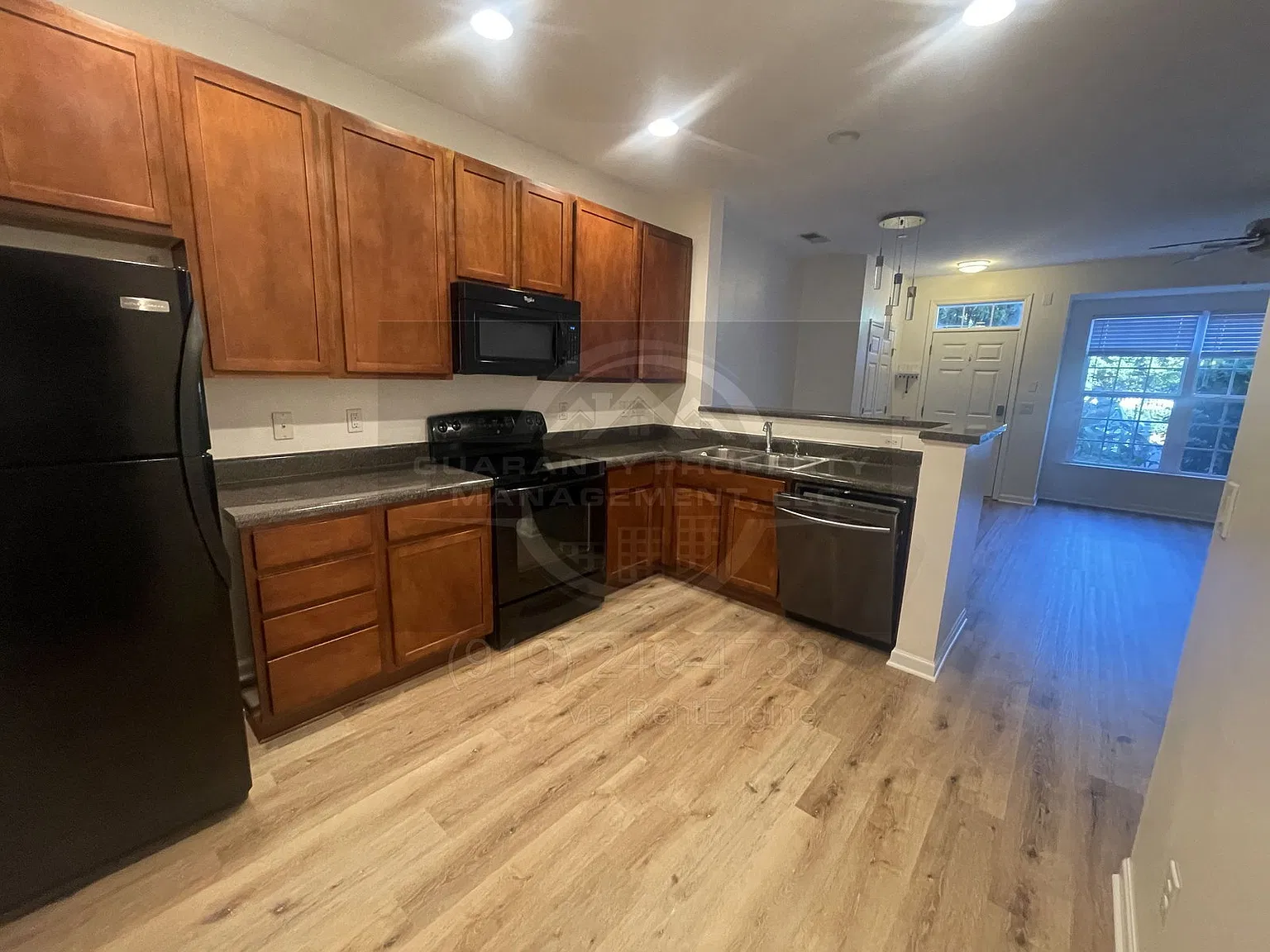 3 bed, 2.5 bath, $1,850 — Photo 3