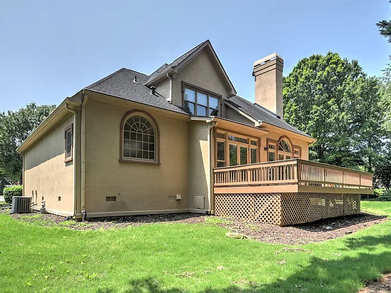 3237 Waldwick Way SE — Photo 29