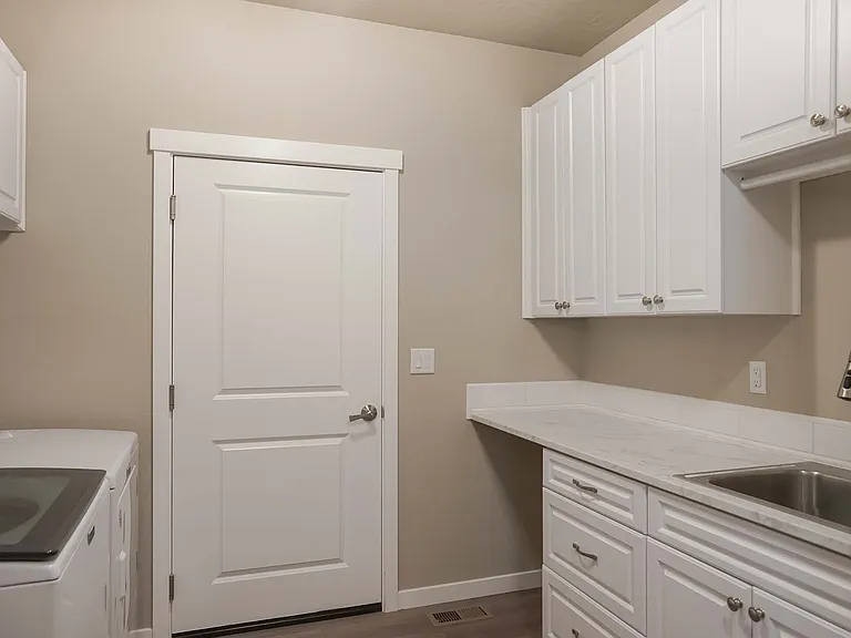 3788 N Shelburne Loop — Photo 39