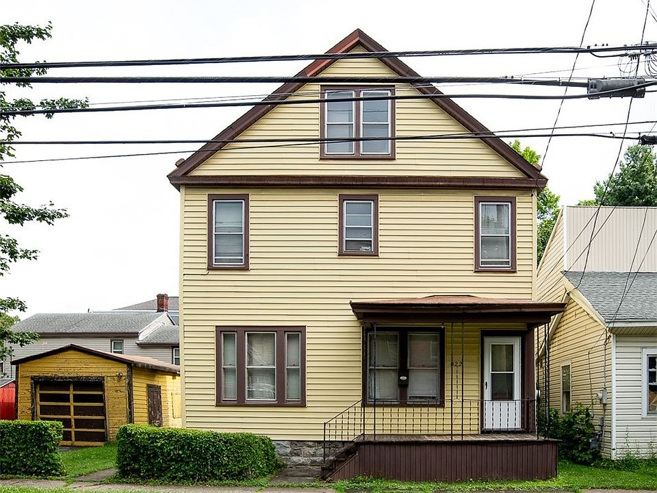 1st image of 822 E Warren St W