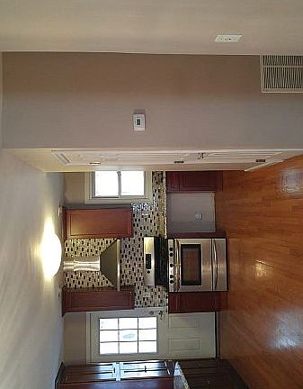 3rd image of 350 Seaver Ave