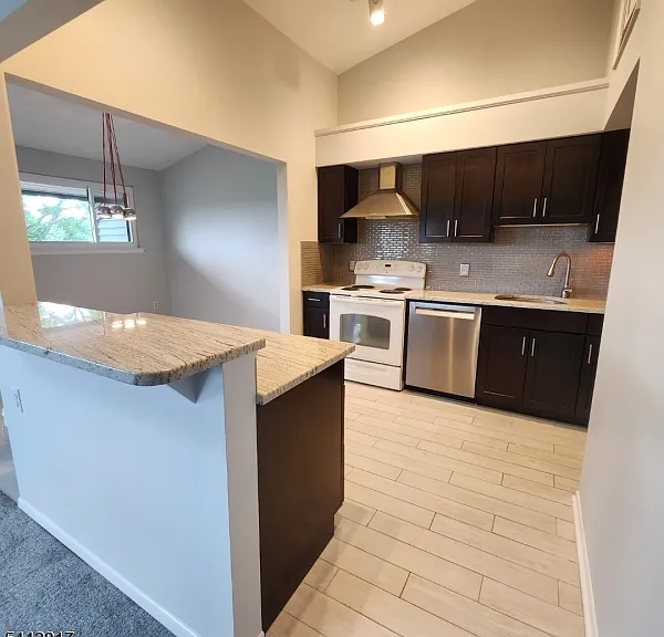 18 Ridgedale Dr — Photo 7