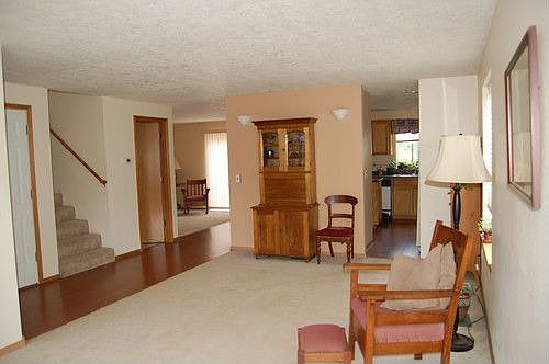 3rd image of 1256 SE 62nd Ave