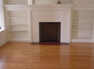 1514 W Addison St, Chicago, IL 60613